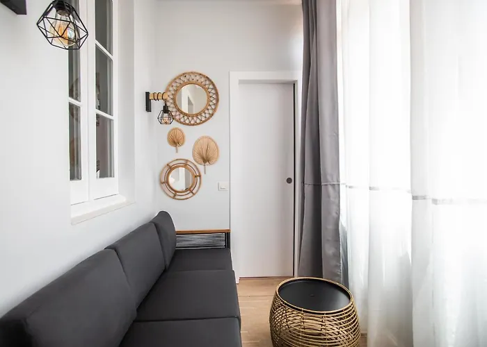 Tendency Miro 6 Apartment *